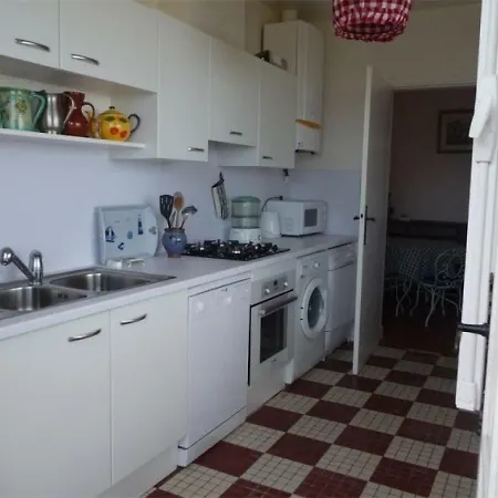 House - 8 Pers, 120 M2, 4/3 *